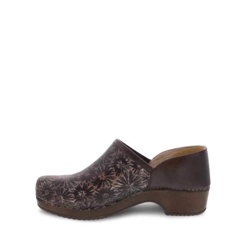 Brown Dansko Low Tops Brenna Memory Foam Women's Clogs | CLWPKA-456